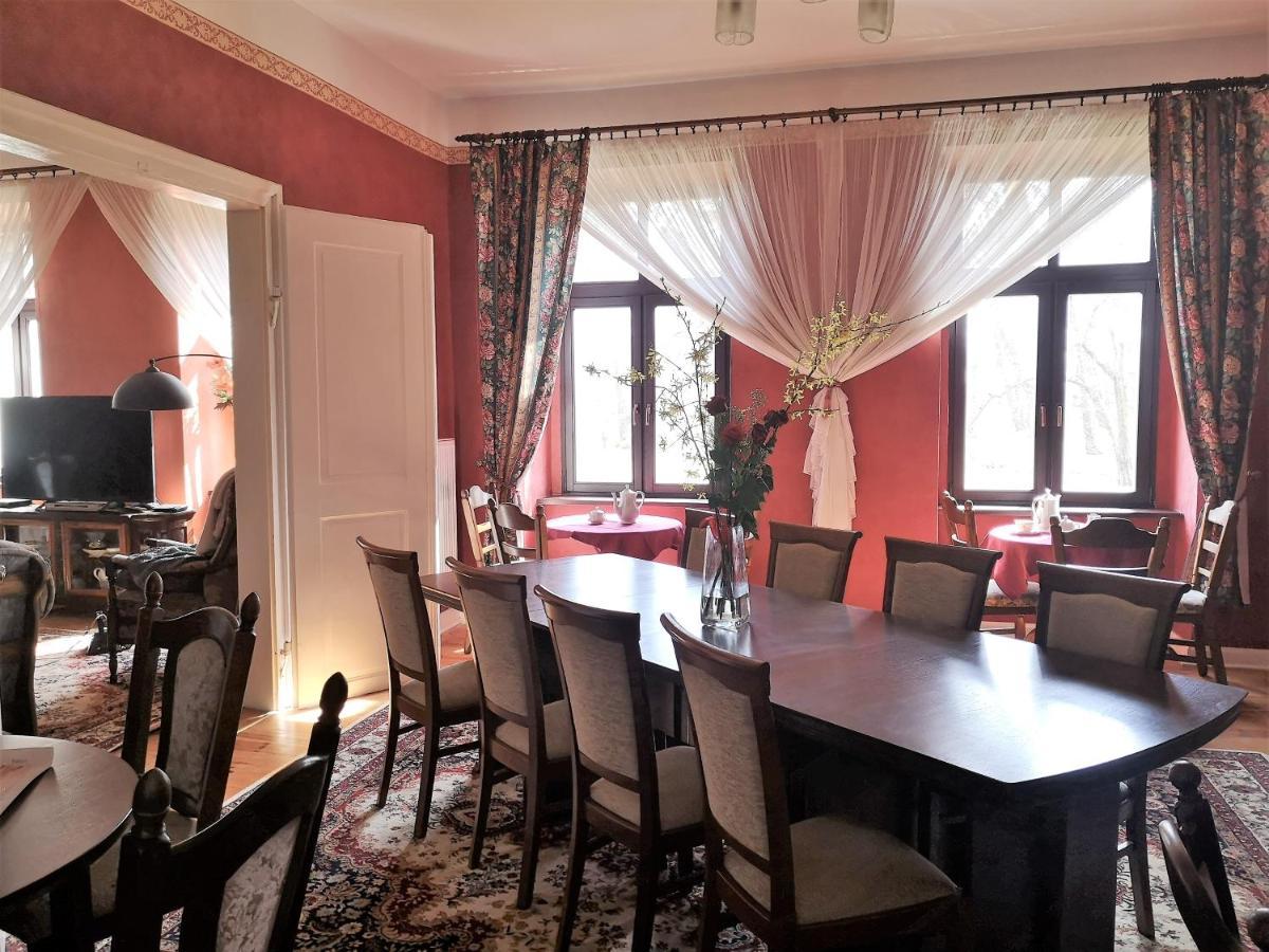 Bed and breakfast Folwark Goscino-Dwor Extérieur photo